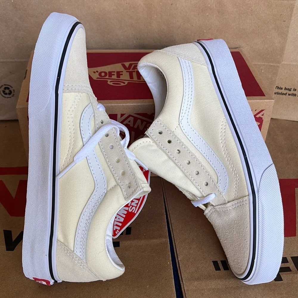 Vans Old Skool Classic White/True White WMNS sneakers - Picture 12 of 16